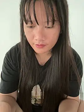 Zully- live cam on StripChat