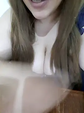 Madam_bezzzoul webcam