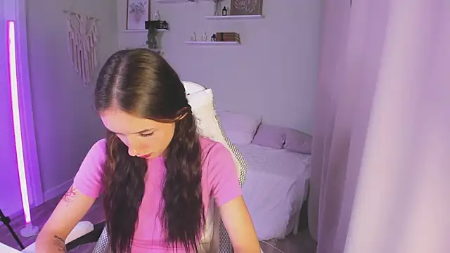 AnnaOddy webcam