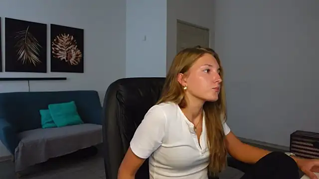 Lana_Jewel webcam