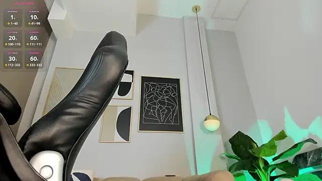 internett_sweetheart live cam on StripChat