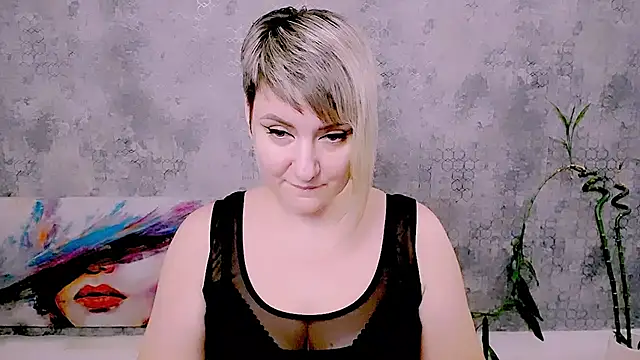 Djullia live cam on StripChat