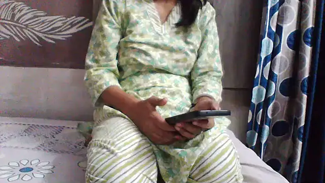 shalini_fire webcam