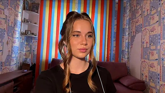 Miss_Blessnyth webcam