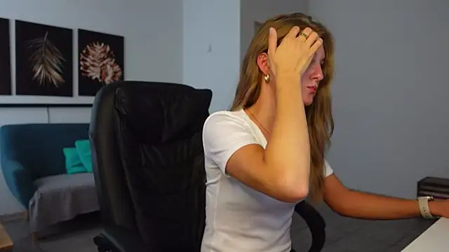 Lana_Jewel webcam