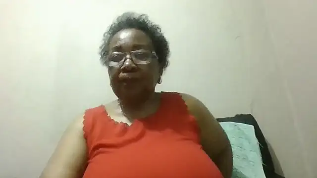 KinkyRicoSaisyours webcam