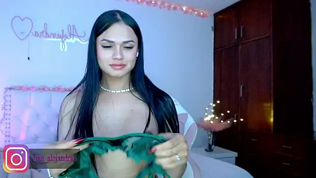alee_lenoxx webcam