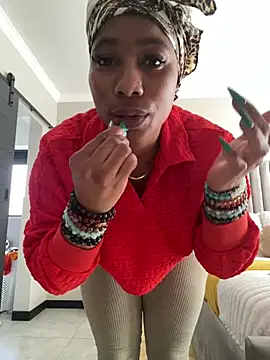 CurvyDesire1