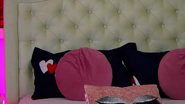 RagazzaBella webcam