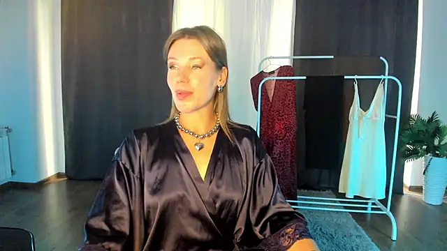 miababemi09 live cam on StripChat