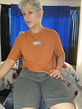 bittersuite_hot live cam on StripChat