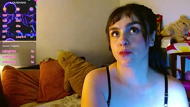collette_beaufoy_ live cam on StripChat