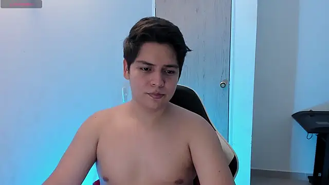Asta_yunoxxx's cam show statistics and live stream