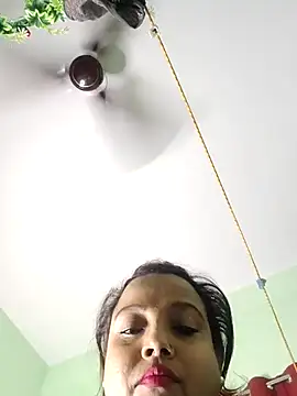 hornypiu697 live cam on StripChat