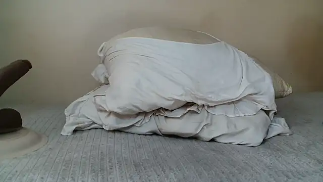 KinkyJXxX webcam