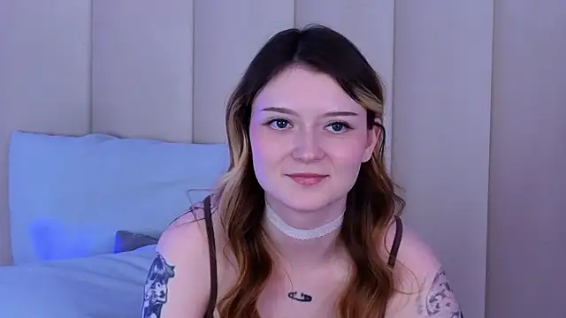 AlyssFrost webcam