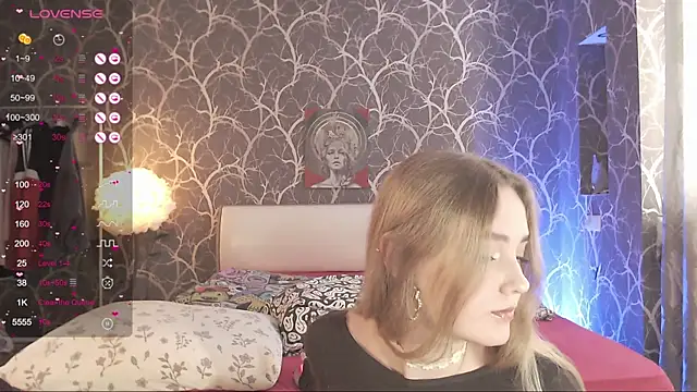 MiaMiaMeow webcam