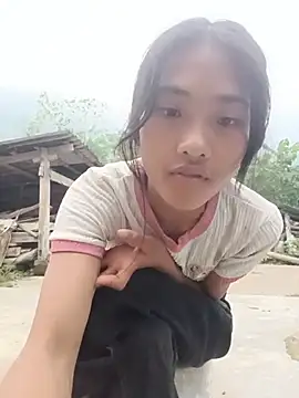 Hoa-tuylip live webcam show