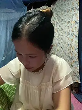 Yin-ri live webcam show