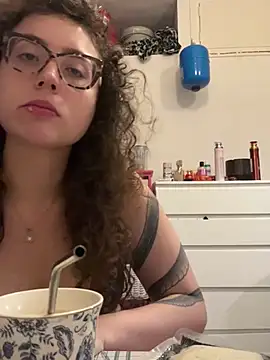 ladyturtle live cam on StripChat