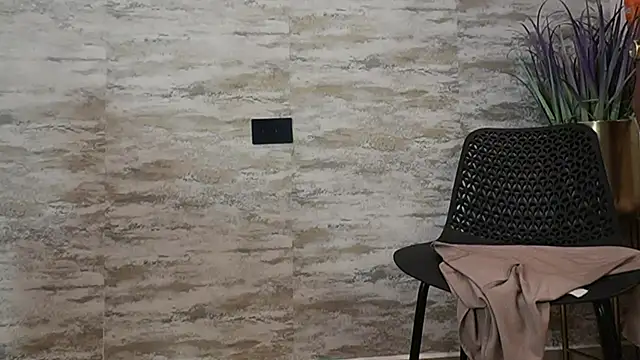 HOTBLACKANDWHITE2 live webcam show