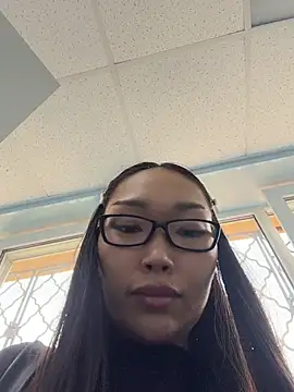 trytomakememoam webcam