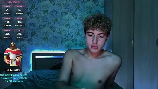 AlfredSweet live webcam show