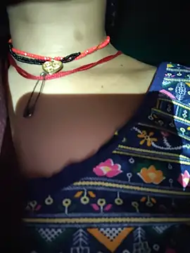 Monika_thakurr webcam