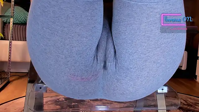 Cameltoe_squirt_inPants webcam