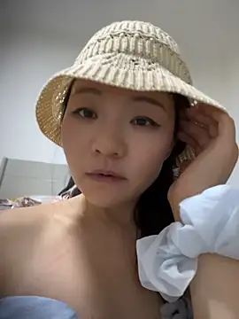 xiaoxiaocheng678 - Xiaoxiaocheng678's free webcam - UK Sex Cams