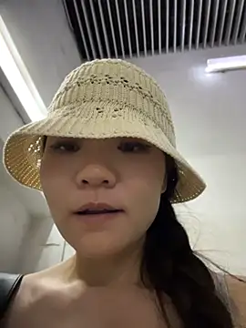 xiaoxiaocheng678 - Xiaoxiaocheng678's free webcam - UK Sex Cams