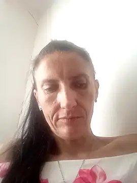 ChocolateVi live cam on StripChat