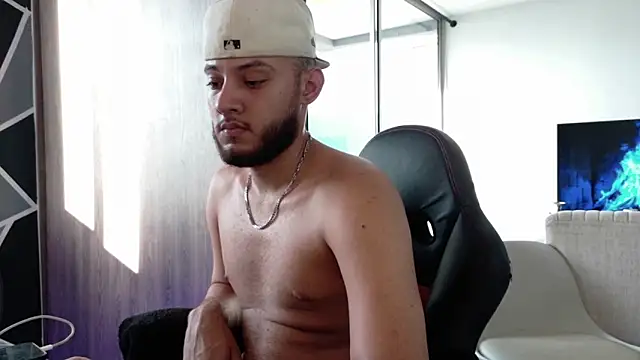 Sebolaz333 live cam