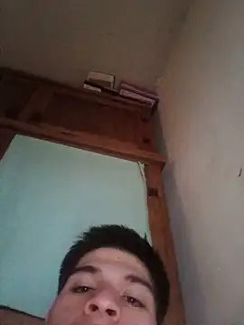 oliver_la (M twink) - Cum show