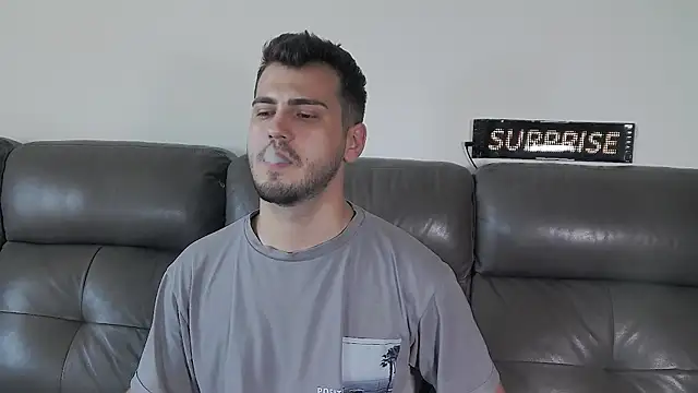 CrazyDom1 live cam