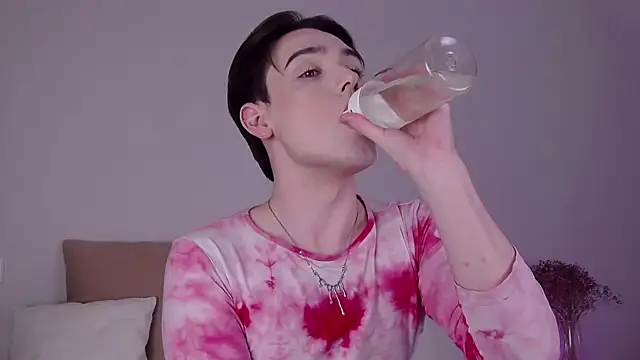 robbycharming (M young) - Hello<Robby:heart: