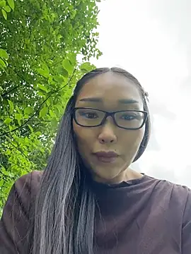trytomakememoam webcam