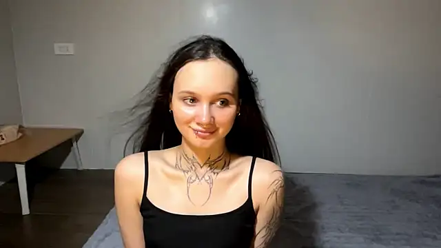 MayraLucarelli webcam