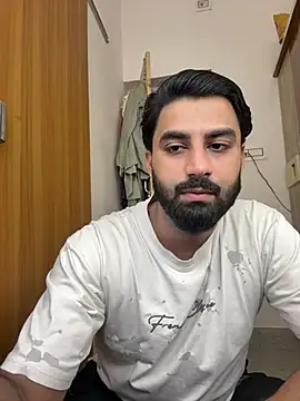 Royalboy_03 Live Webcam on Stripchat