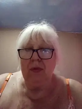 Alexia64231 live cam