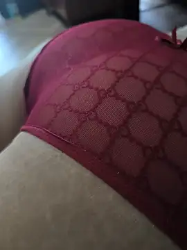 MadaamJizz_DickLewd webcam