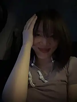 littleqiu live webcam show