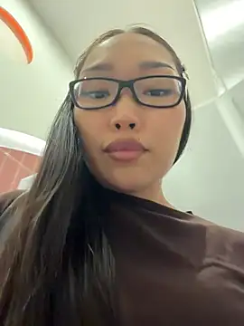trytomakememoam webcam