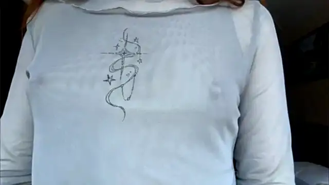 BuzzingRaid live webcam show