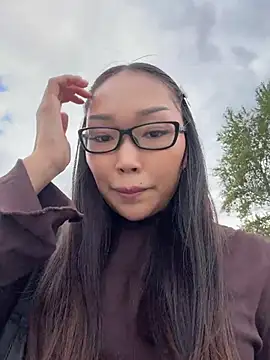 trytomakememoam webcam
