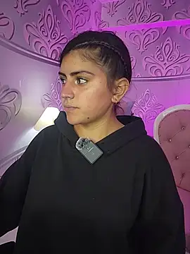 MishRaven live webcam show