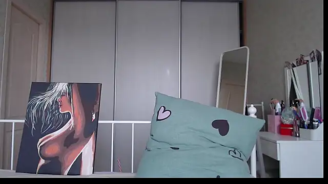ShyEvaa webcam