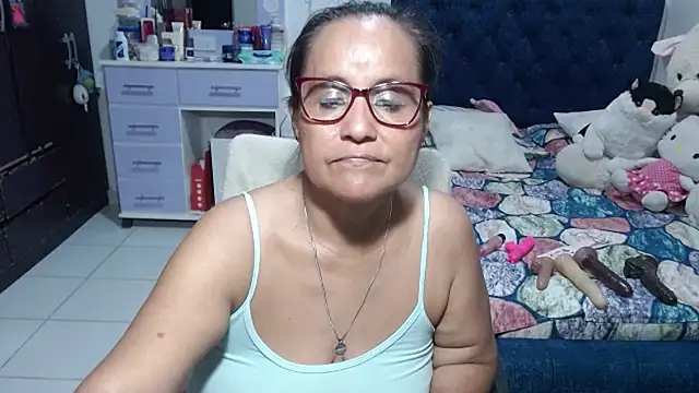 pervert_mommy_ - Pervert_mommy_'s free webcam - UK Sex Cams