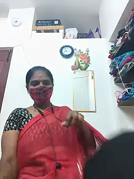 Tamil_Yalini12 live cam on StripChat
