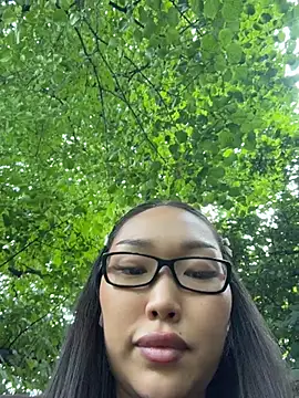 trytomakememoam webcam